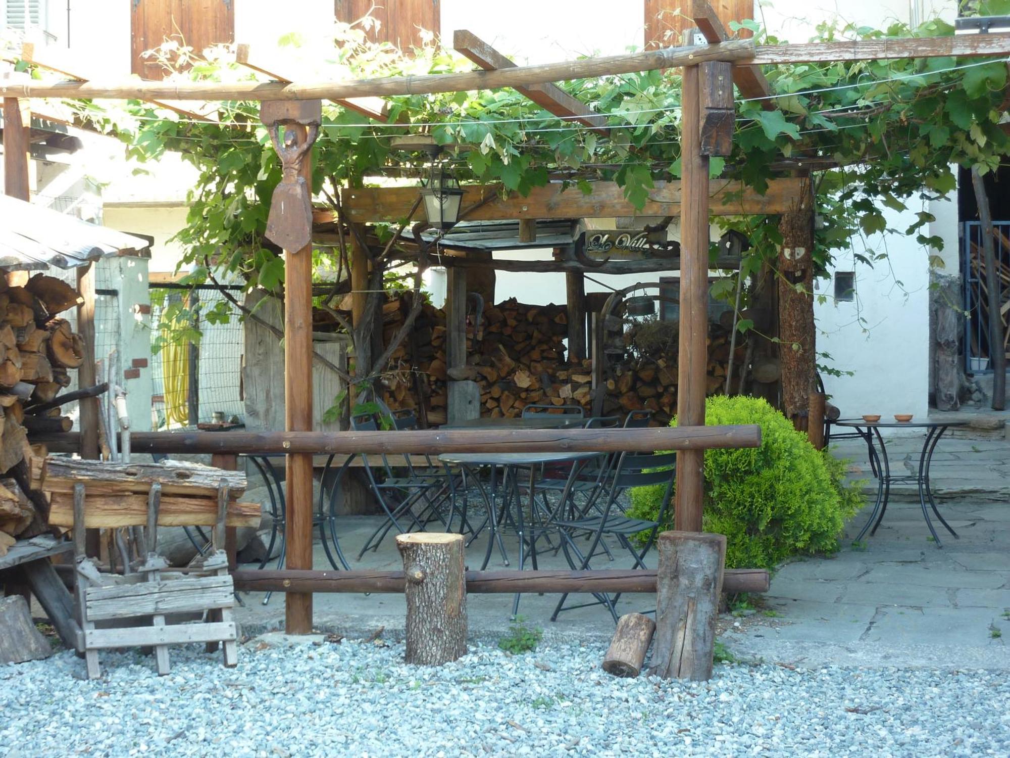 小村住宿加早餐旅馆 蒙蒂奥韦特 外观 照片